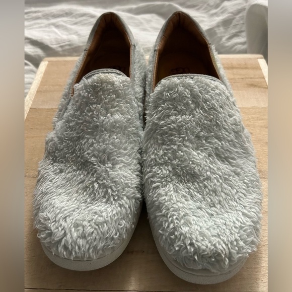 Ugg Australia Iceberg Ricci 1019659 - Slip On Furry Sneakers - Size 10 - Picture 1 of 8